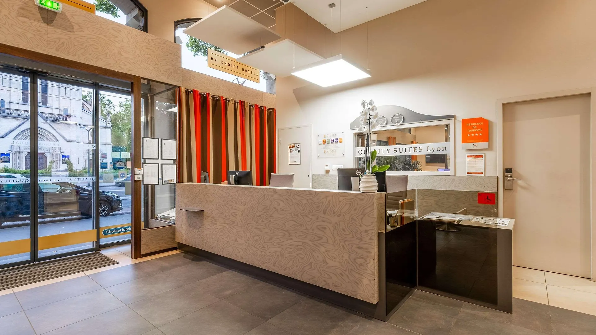 ****  Aparthotel Adagio Lyon Patio Confluence Francia